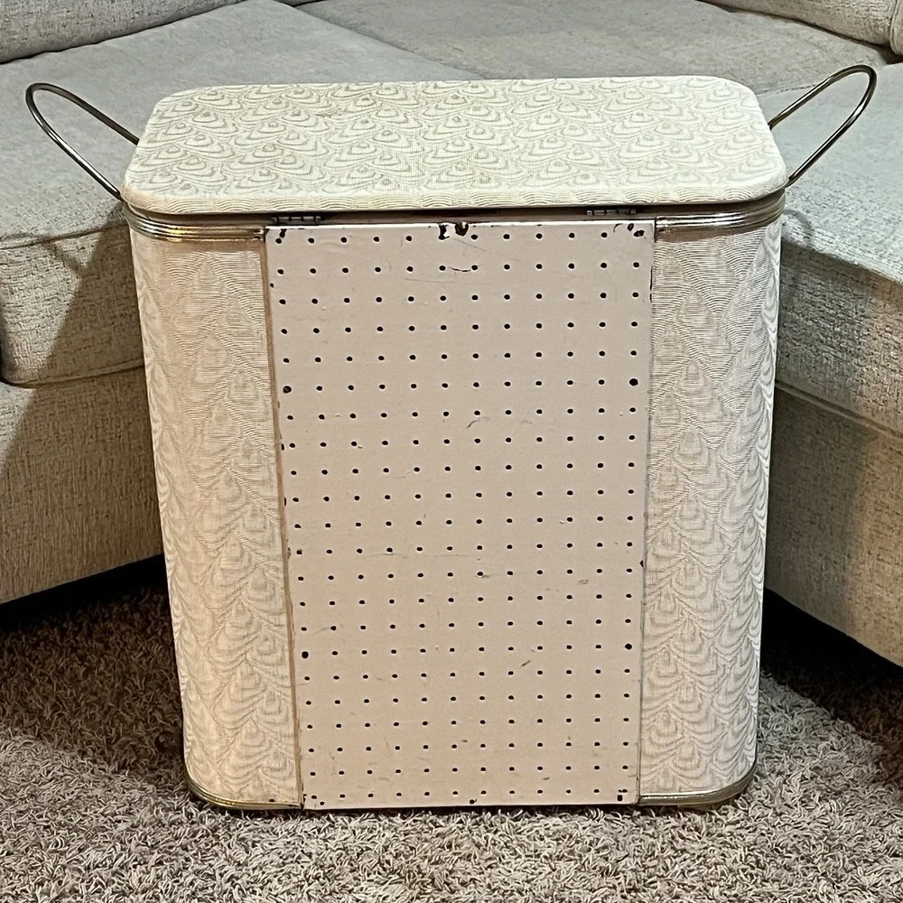 Red-Man Vintage Textured Hamper Clothes Basket MCM Mid-Century Vinyl‎ Gold Trim